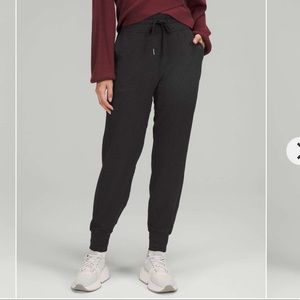 NWT lululemon Ready To Rulu HR Jogger black 4